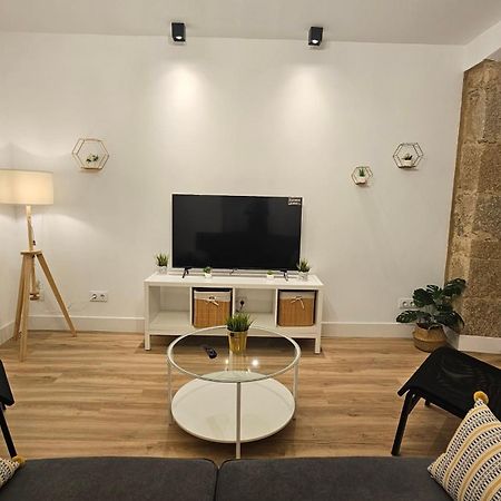 Apartamentos En El Centro - Plaza De Amboage - Wifi Ferrol Eksteriør bilde