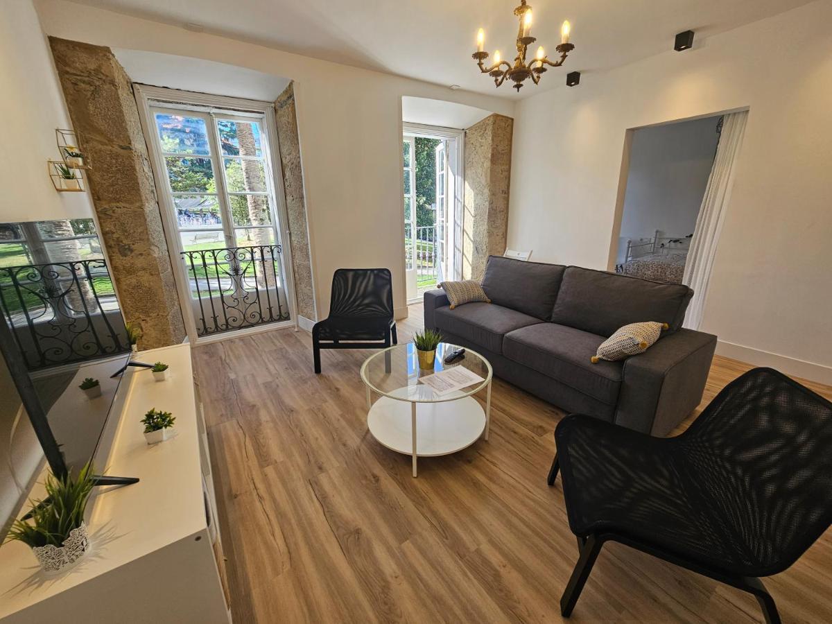 Apartamentos En El Centro - Plaza De Amboage - Wifi Ferrol Eksteriør bilde