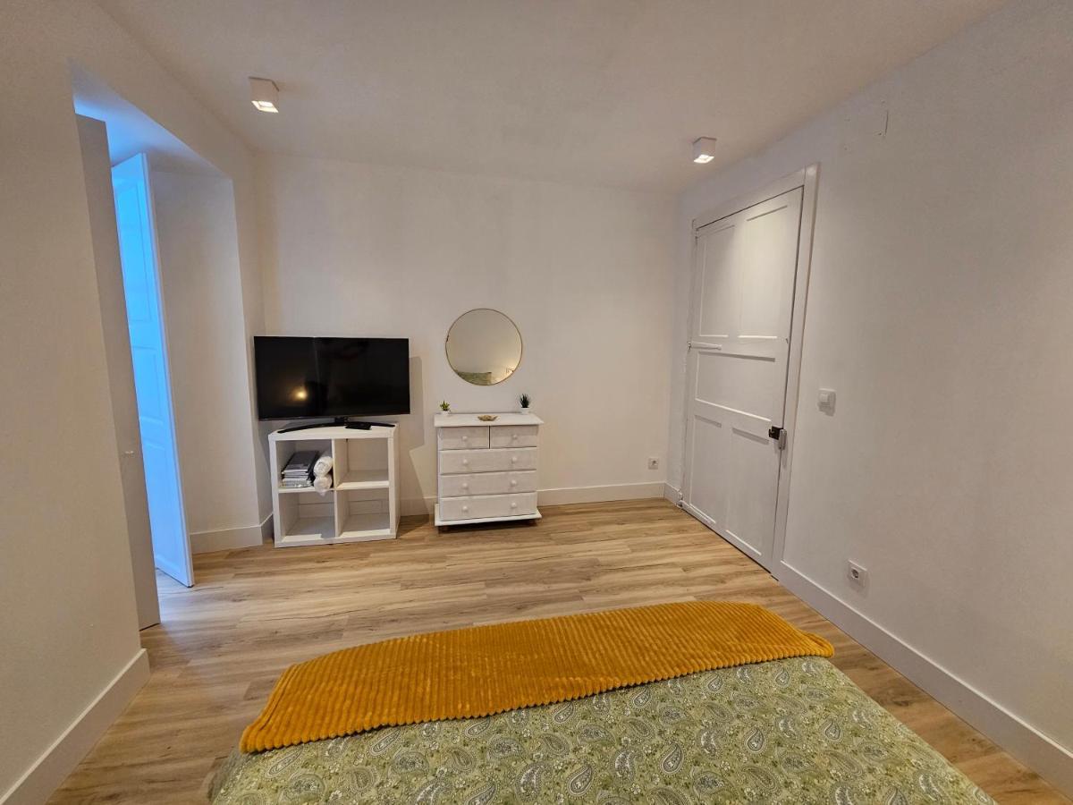 Apartamentos En El Centro - Plaza De Amboage - Wifi Ferrol Eksteriør bilde