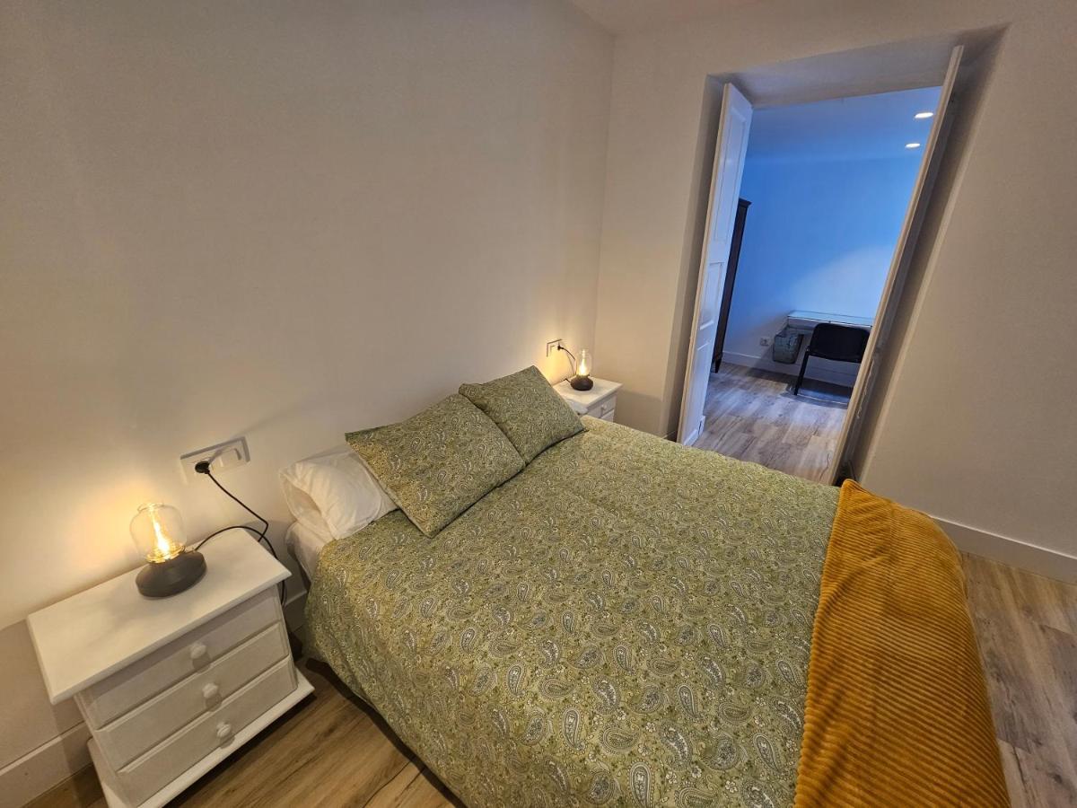 Apartamentos En El Centro - Plaza De Amboage - Wifi Ferrol Eksteriør bilde