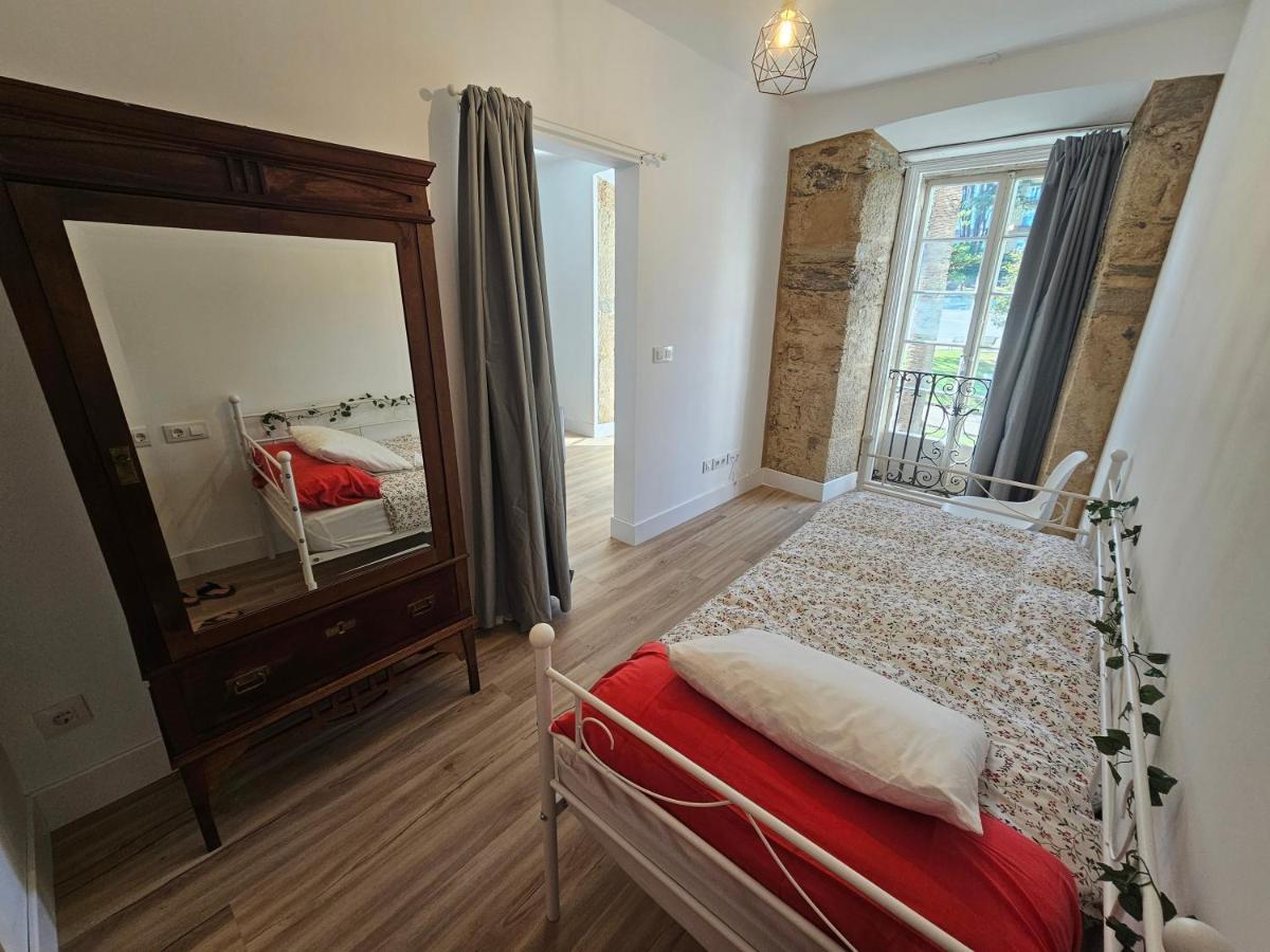 Apartamentos En El Centro - Plaza De Amboage - Wifi Ferrol Eksteriør bilde