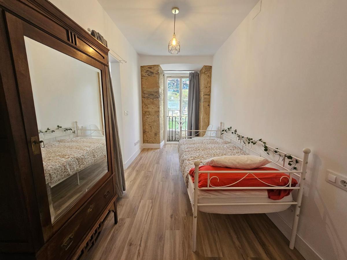 Apartamentos En El Centro - Plaza De Amboage - Wifi Ferrol Eksteriør bilde