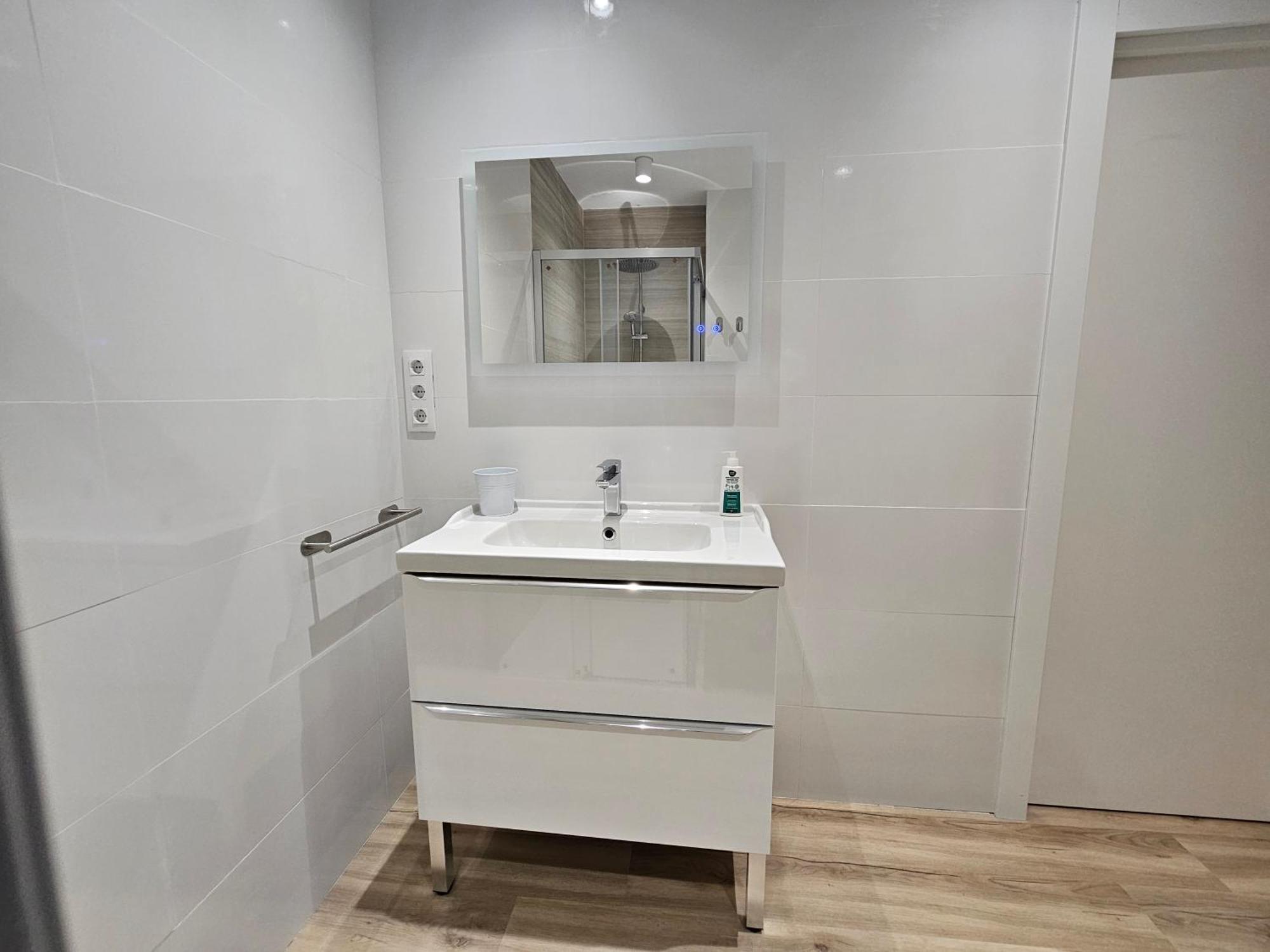 Apartamentos En El Centro - Plaza De Amboage - Wifi Ferrol Eksteriør bilde