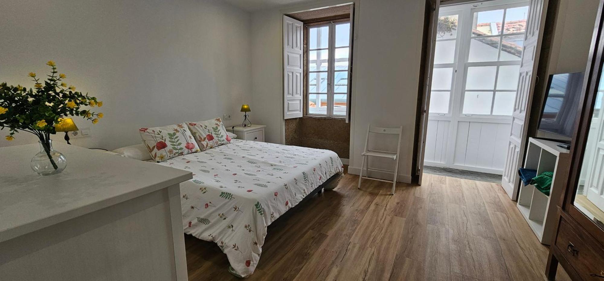 Apartamentos En El Centro - Plaza De Amboage - Wifi Ferrol Eksteriør bilde