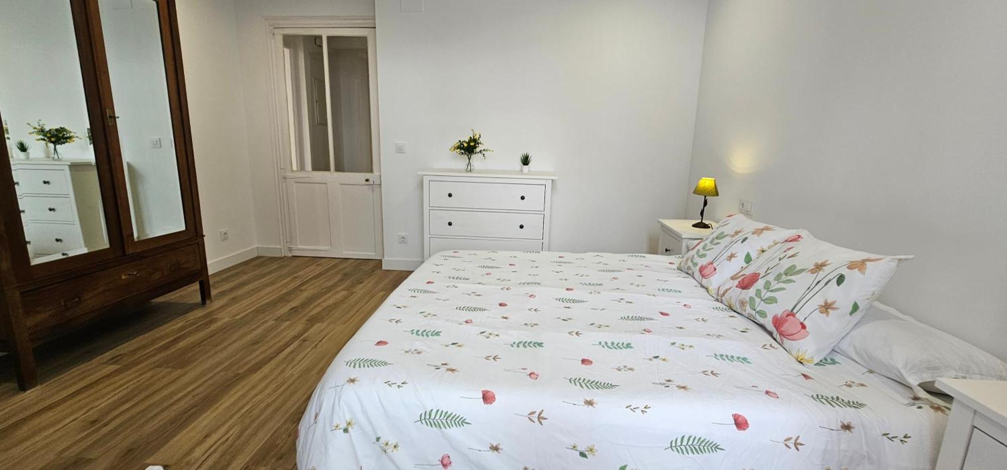 Apartamentos En El Centro - Plaza De Amboage - Wifi Ferrol Eksteriør bilde